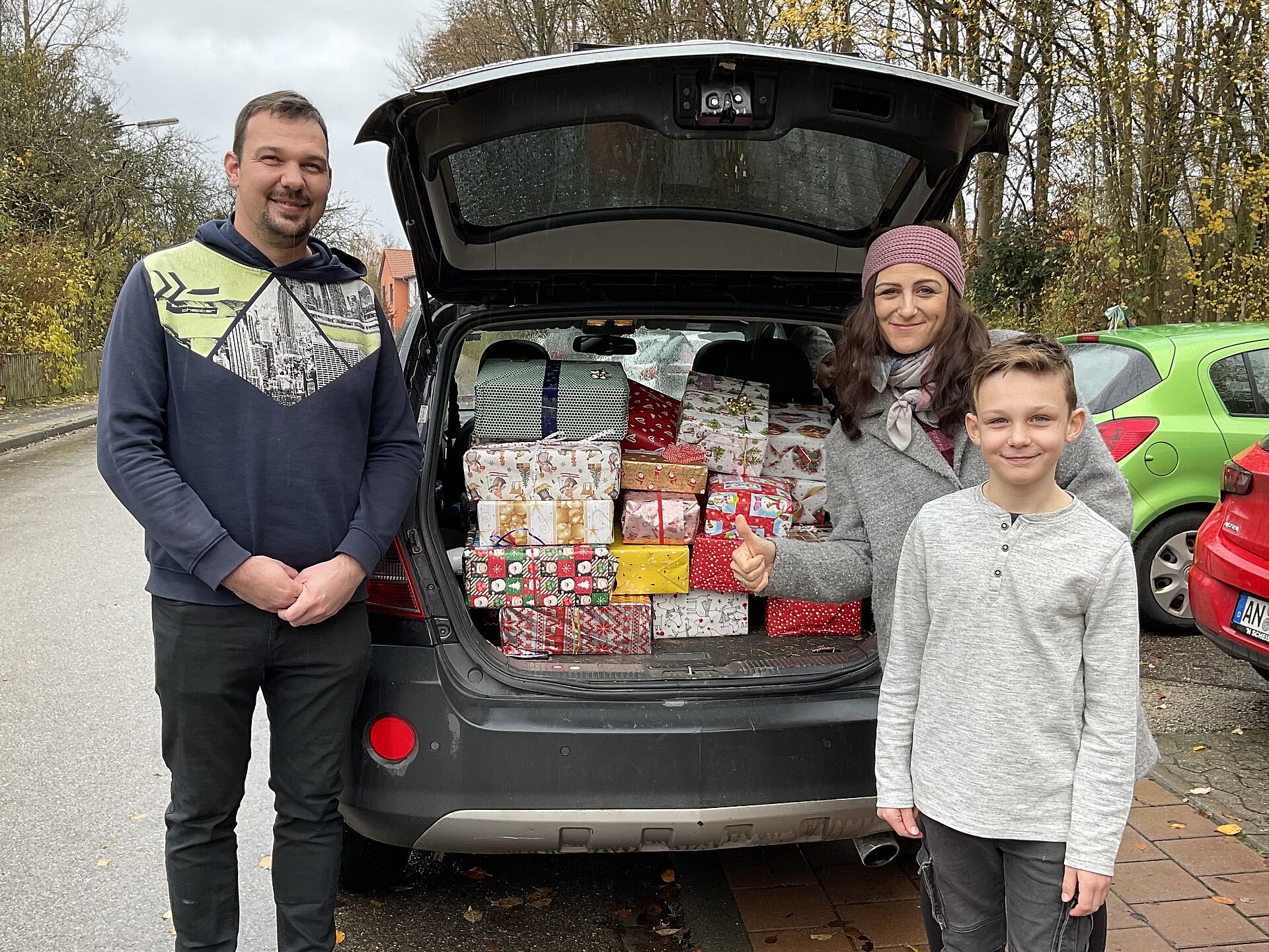 Weihnachtspäckchen für Kinder in Not